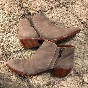 Sam Edelman Petty Suede Ankle Zip Up Booties Putty